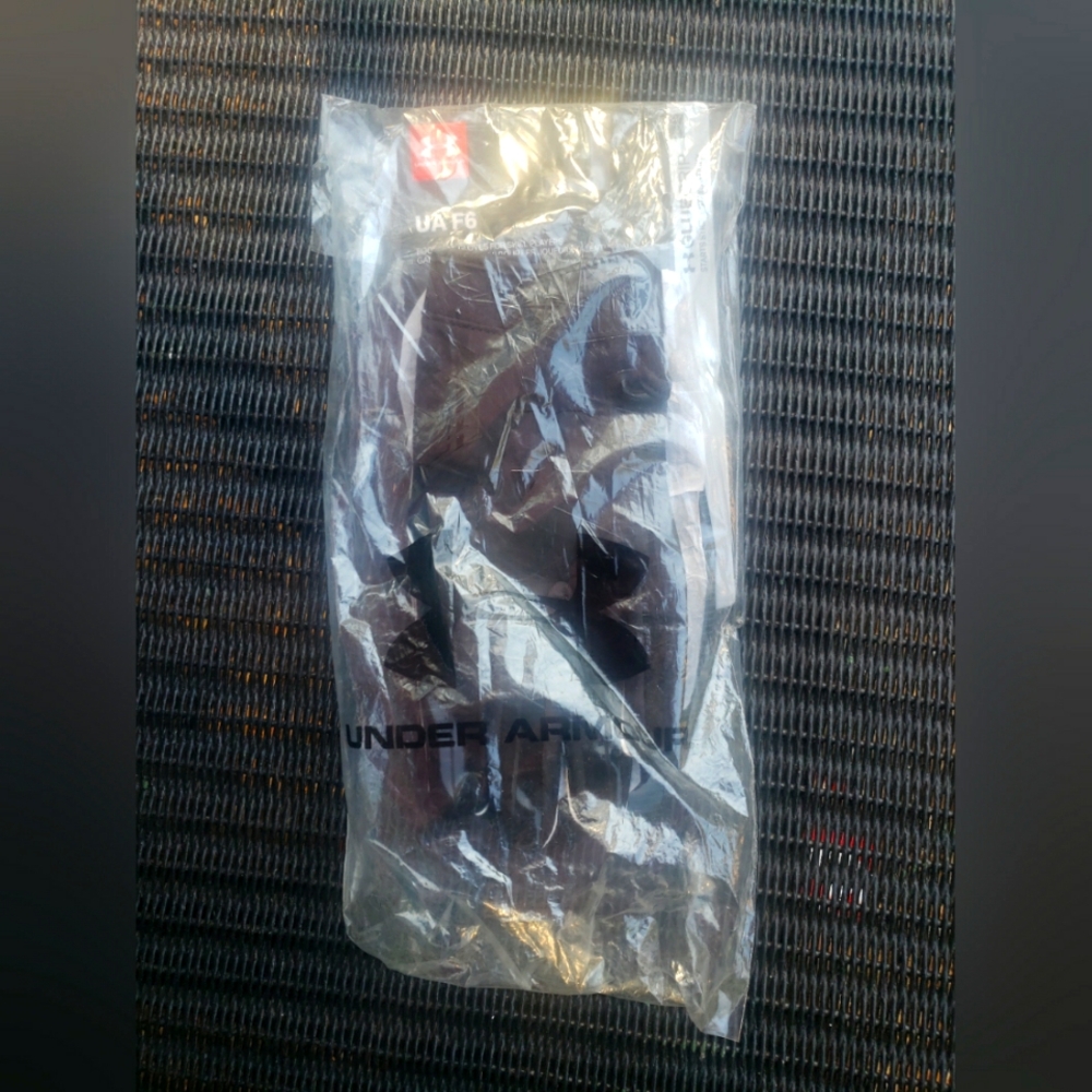 Under Armour Football Gloves Size Xl